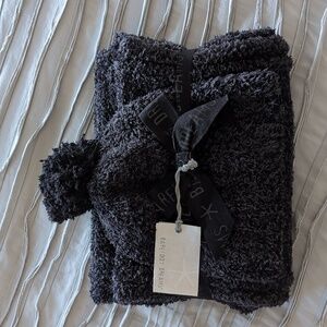 NWT Barefoot Dreams CozyChic Pom Pom Beanie Hat & Scarf Gift Set Carbon Black
